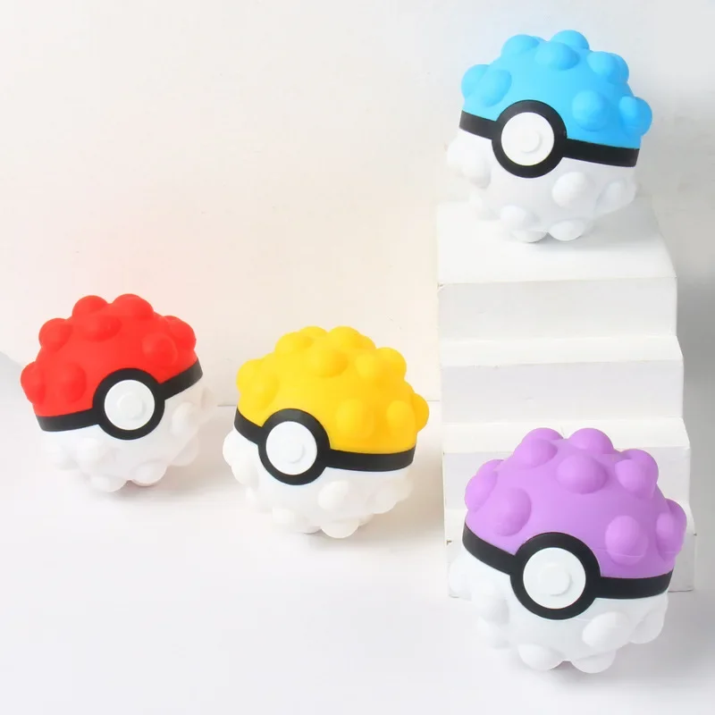 6style Pokemon Poke Ball Squee - Pokeball Cosplay Prop recensione e prezzo