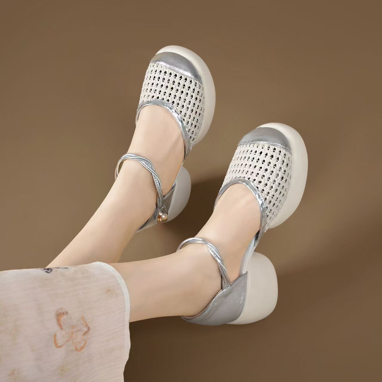 Women Genuine Leather Woven Ho - Velcro Hook Loop recensione e prezzo