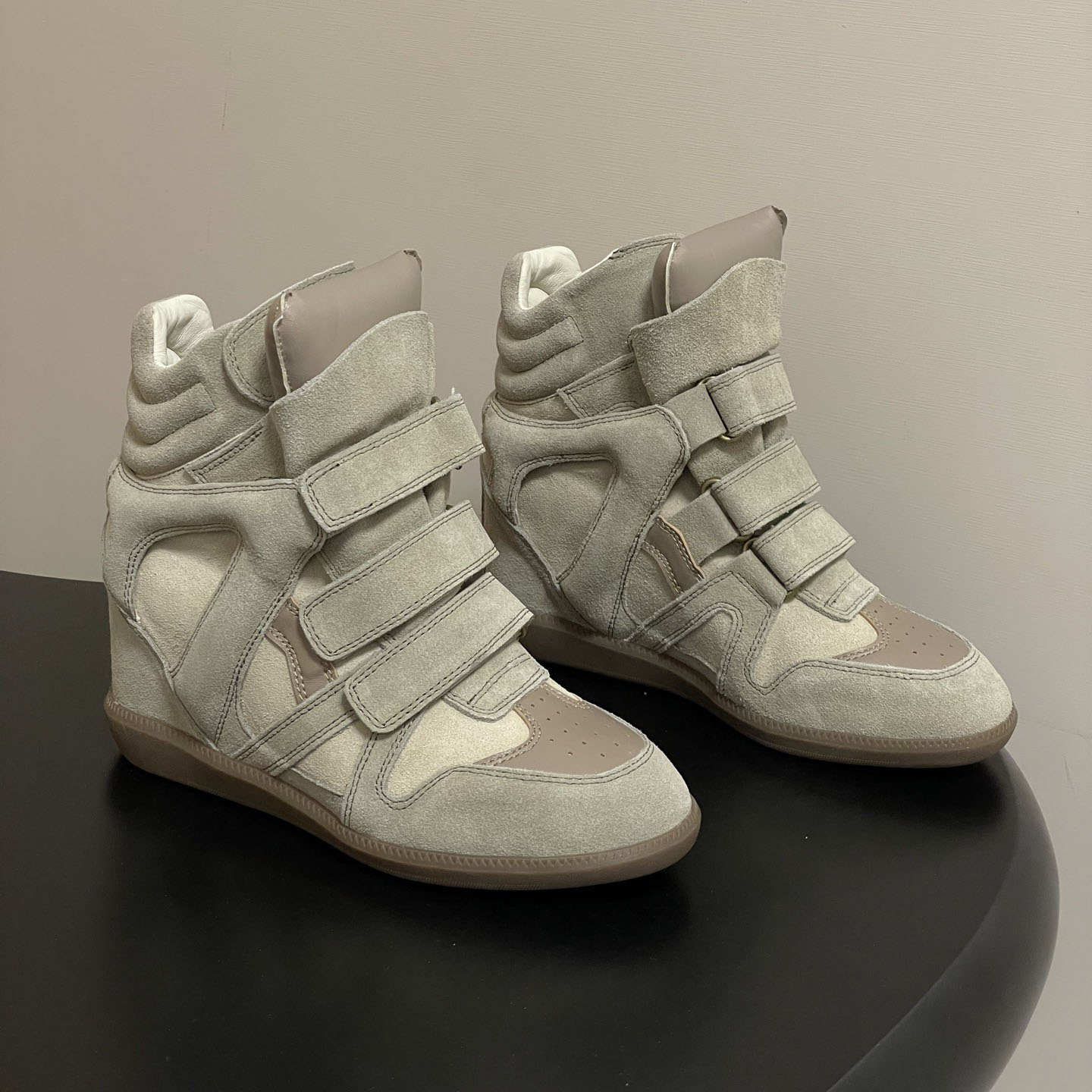 Women's Hidden Wedge Sneakers  - Velcro Hook Loop recensione e prezzo