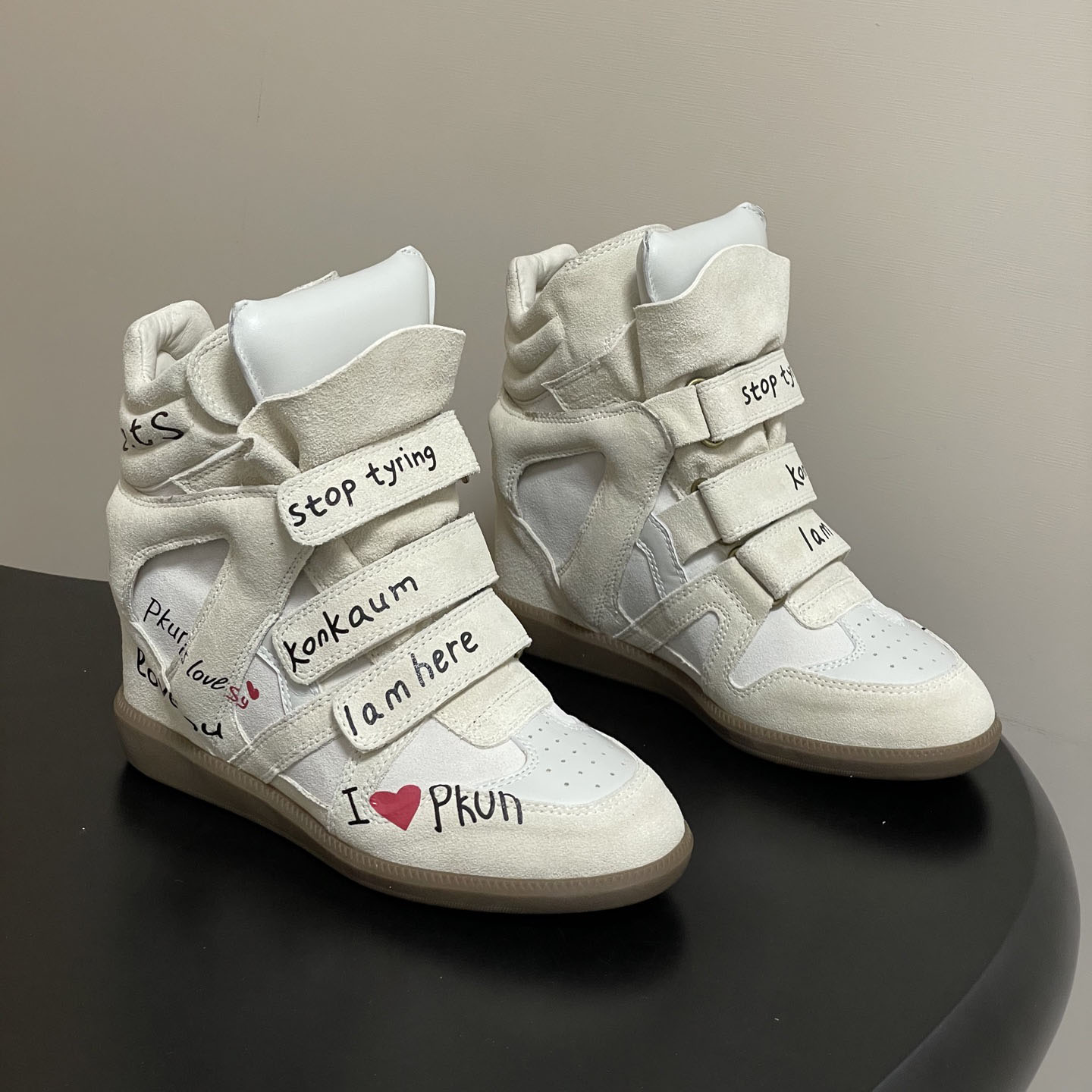 Women's Hidden Wedge Sneakers  - Velcro Hook Loop recensione e prezzo