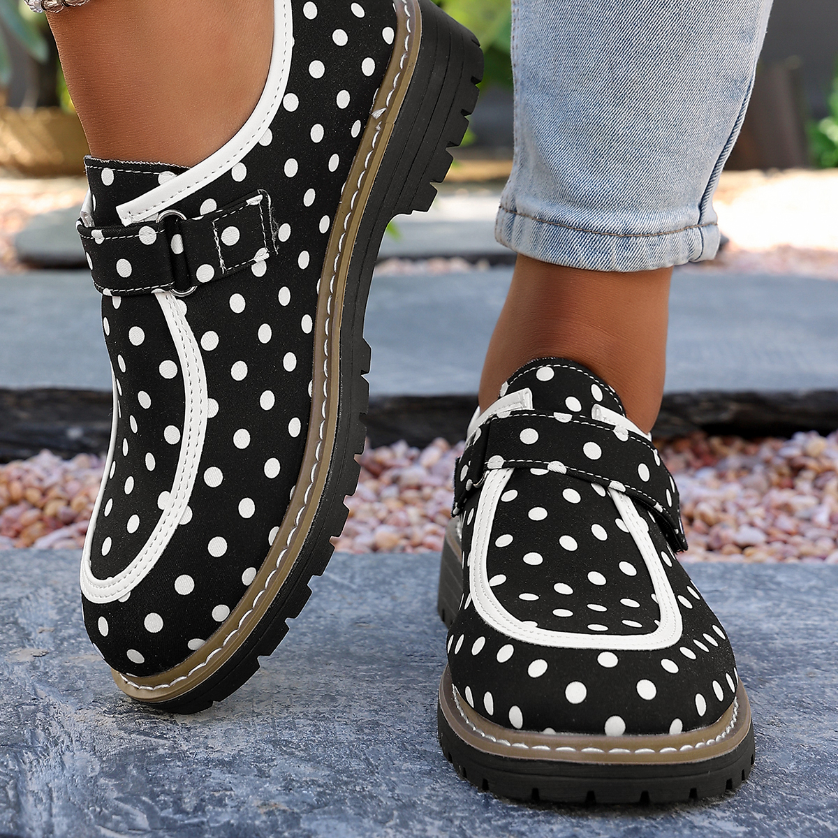 Women's Large Size Fashionable - Velcro Hook Loop recensione e prezzo